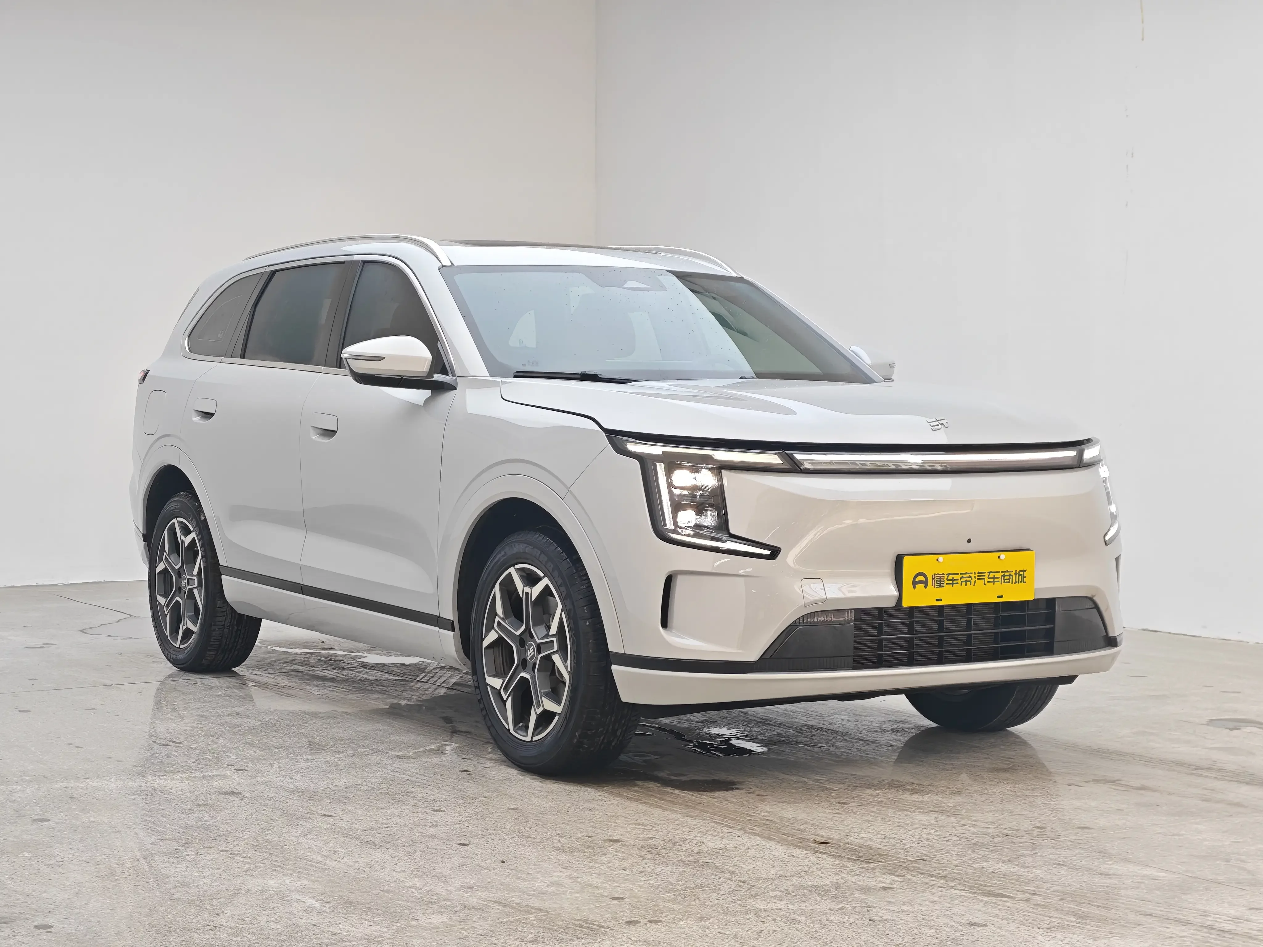 Jietu Shanhai Jetour Mountain & Sea L7 PLUS