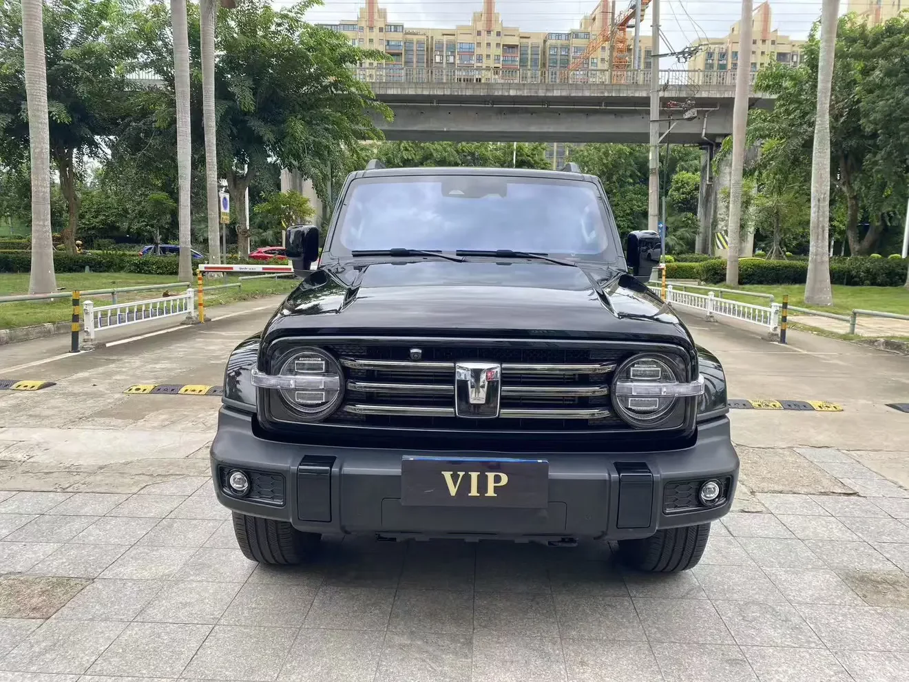Tank 300