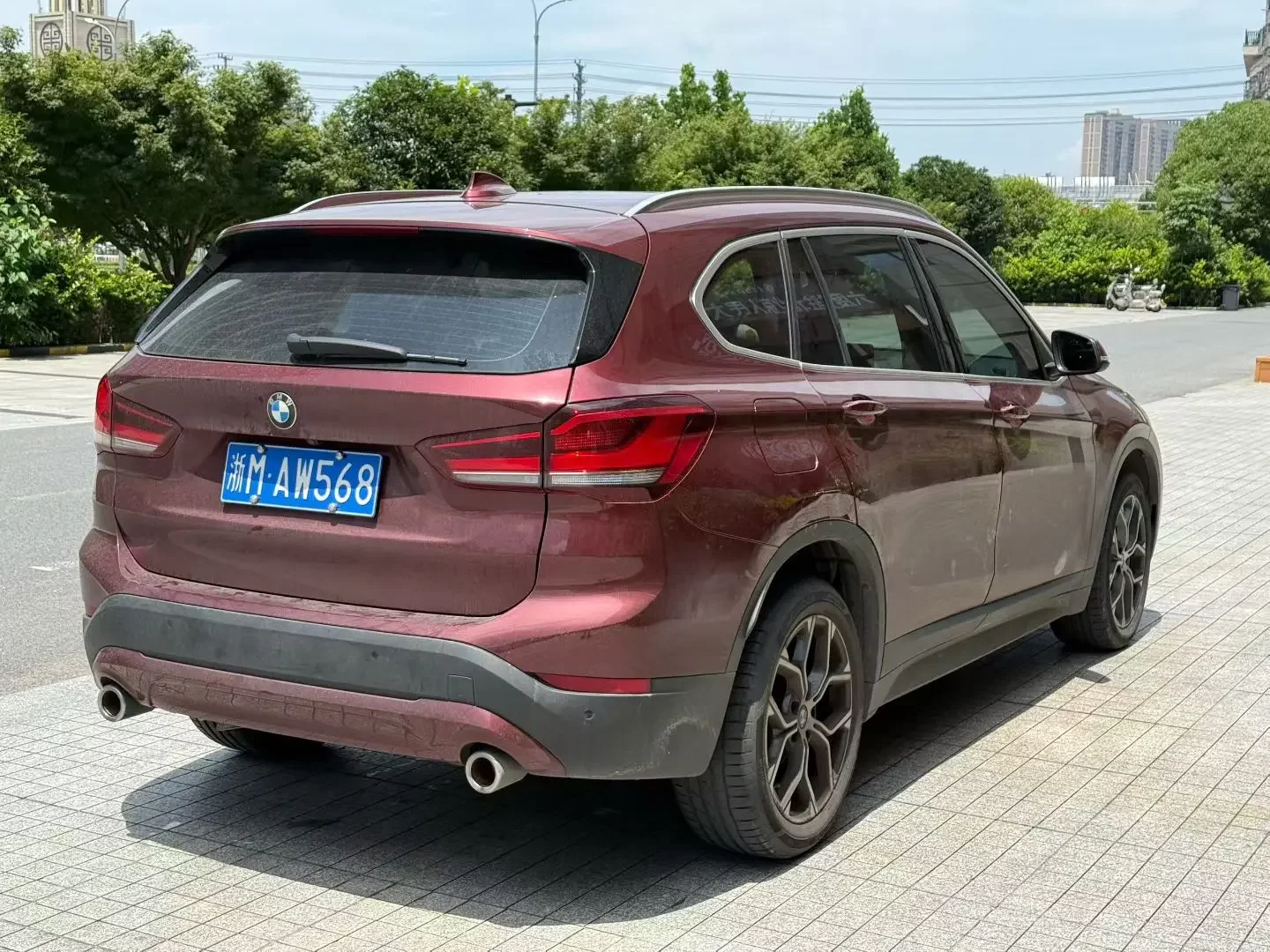 BMW X1