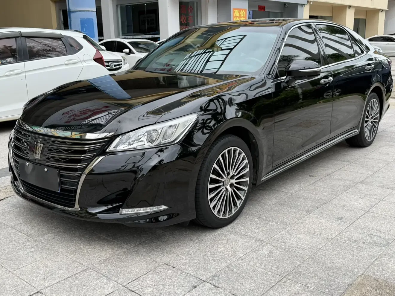 Toyota crown