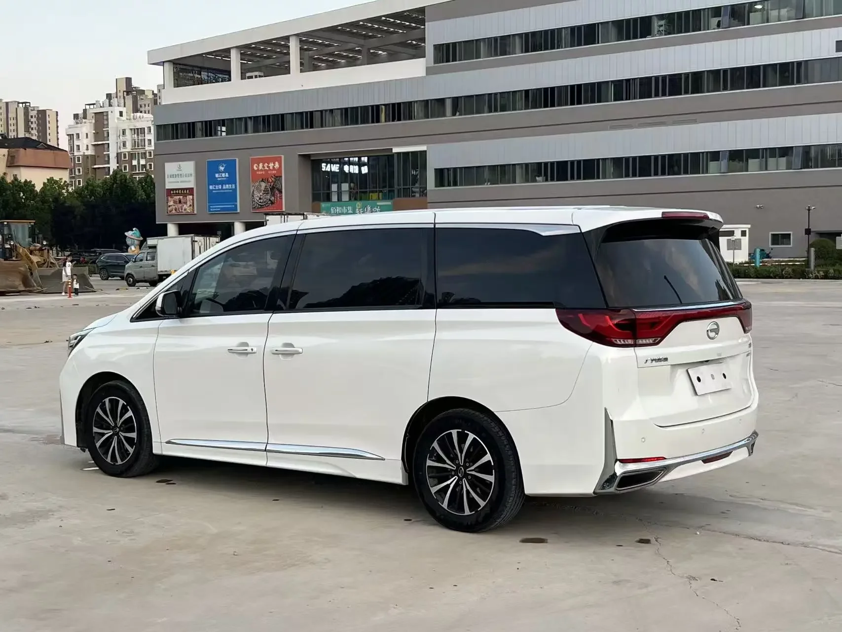 GAC Trumpchi M8
