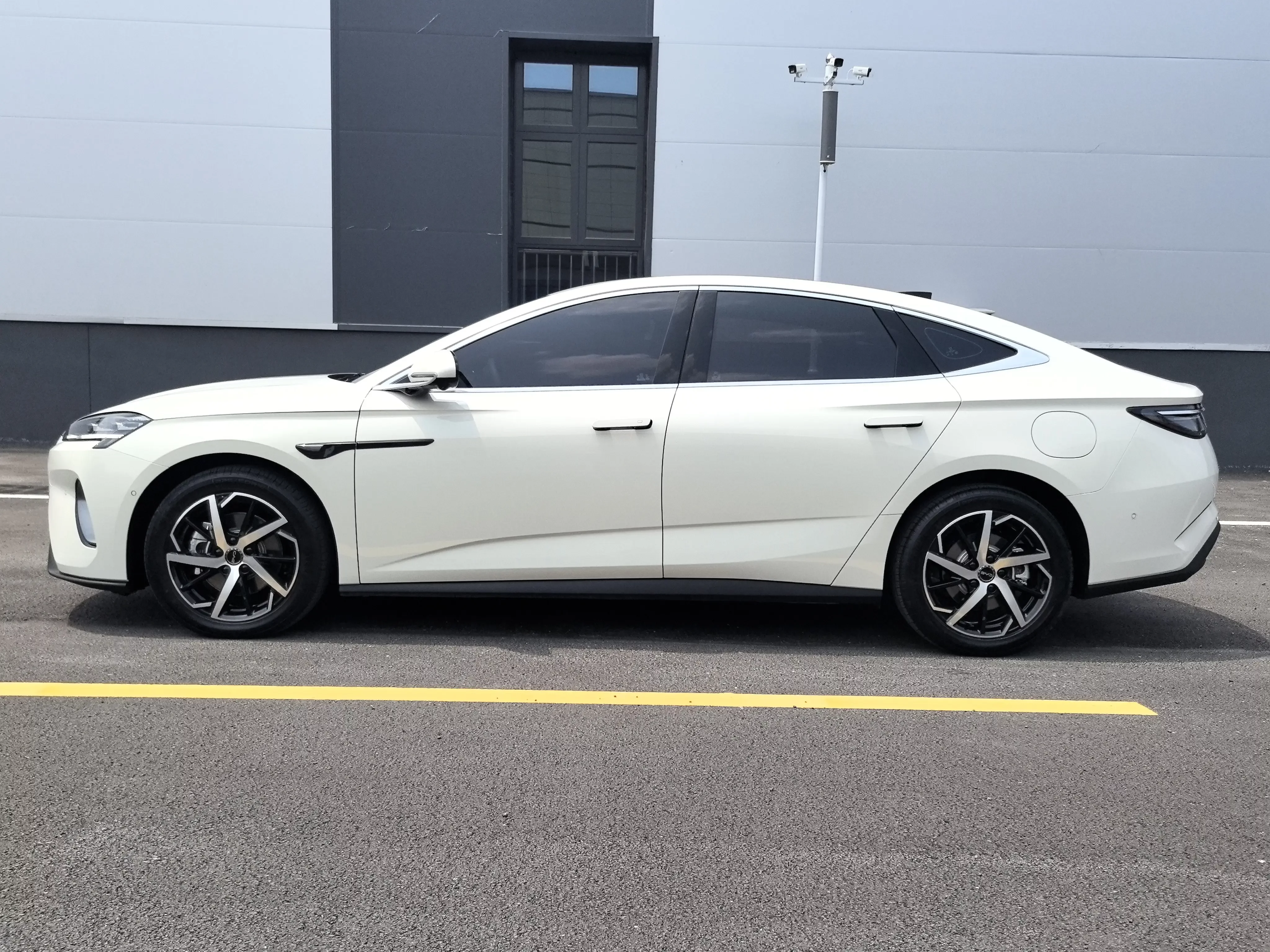 BYD Seal 07DM
