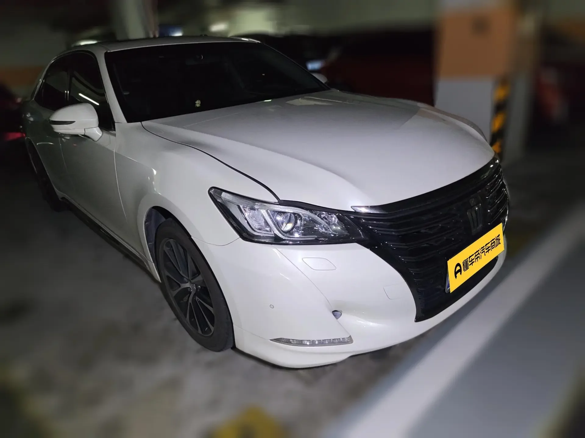Toyota crown