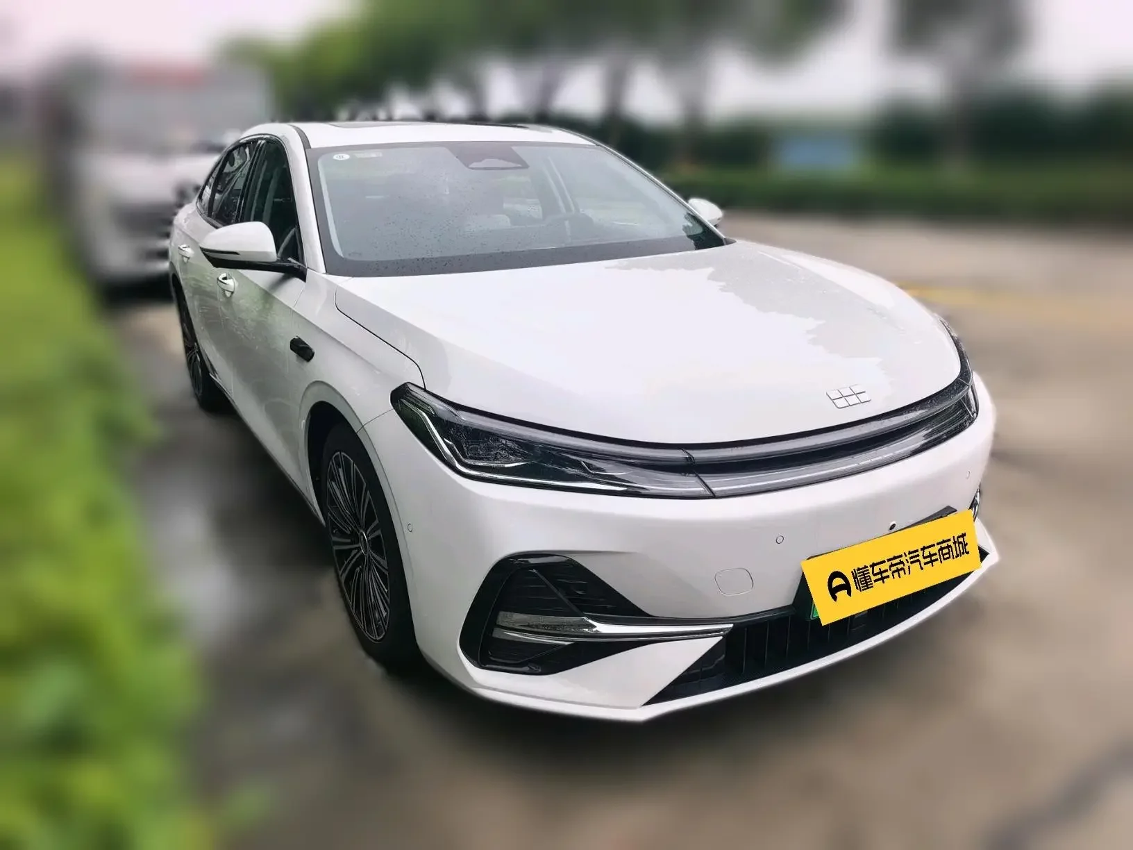 Geely Galaxy A7 EM