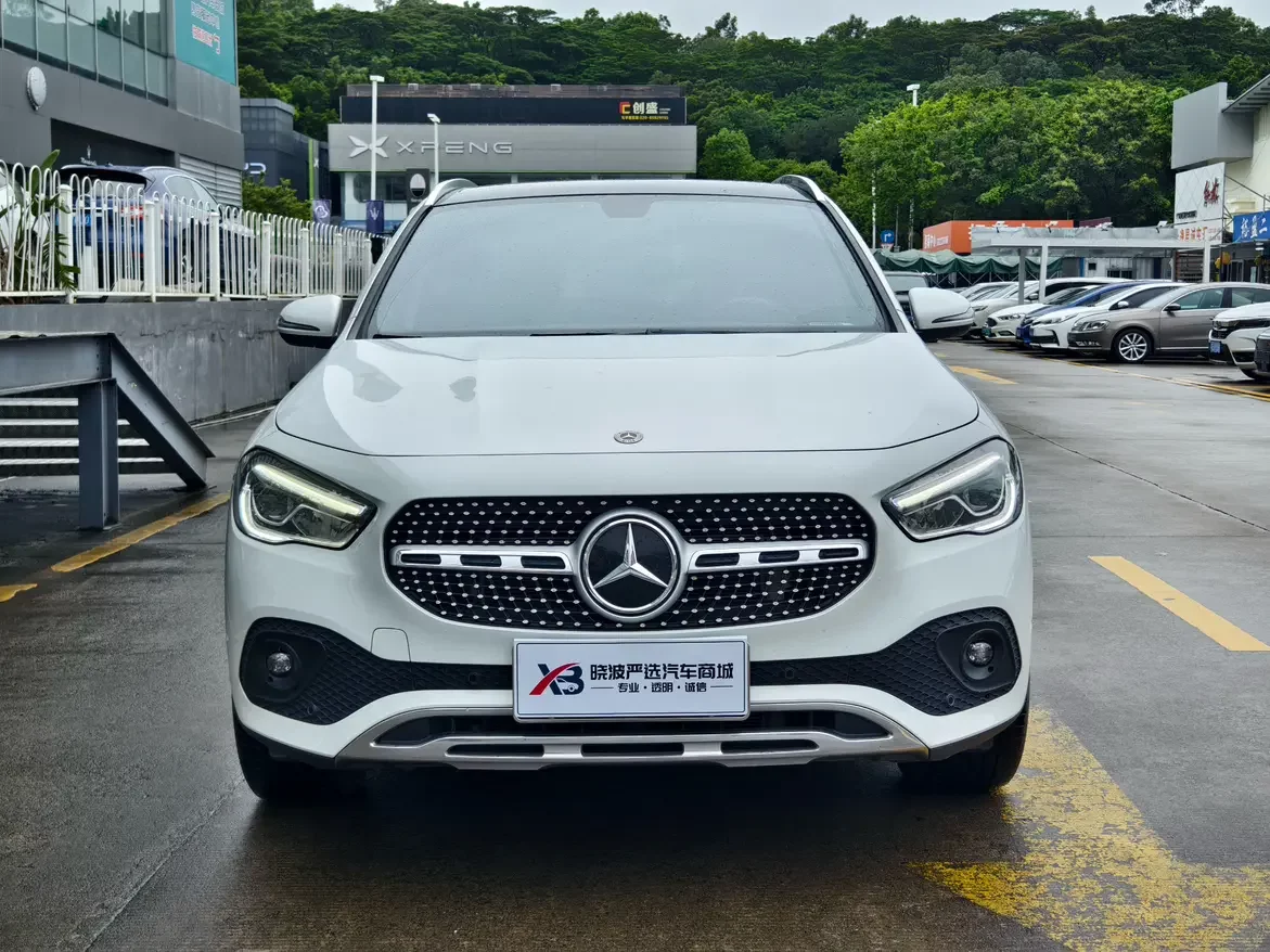Mercedes-Benz GLA