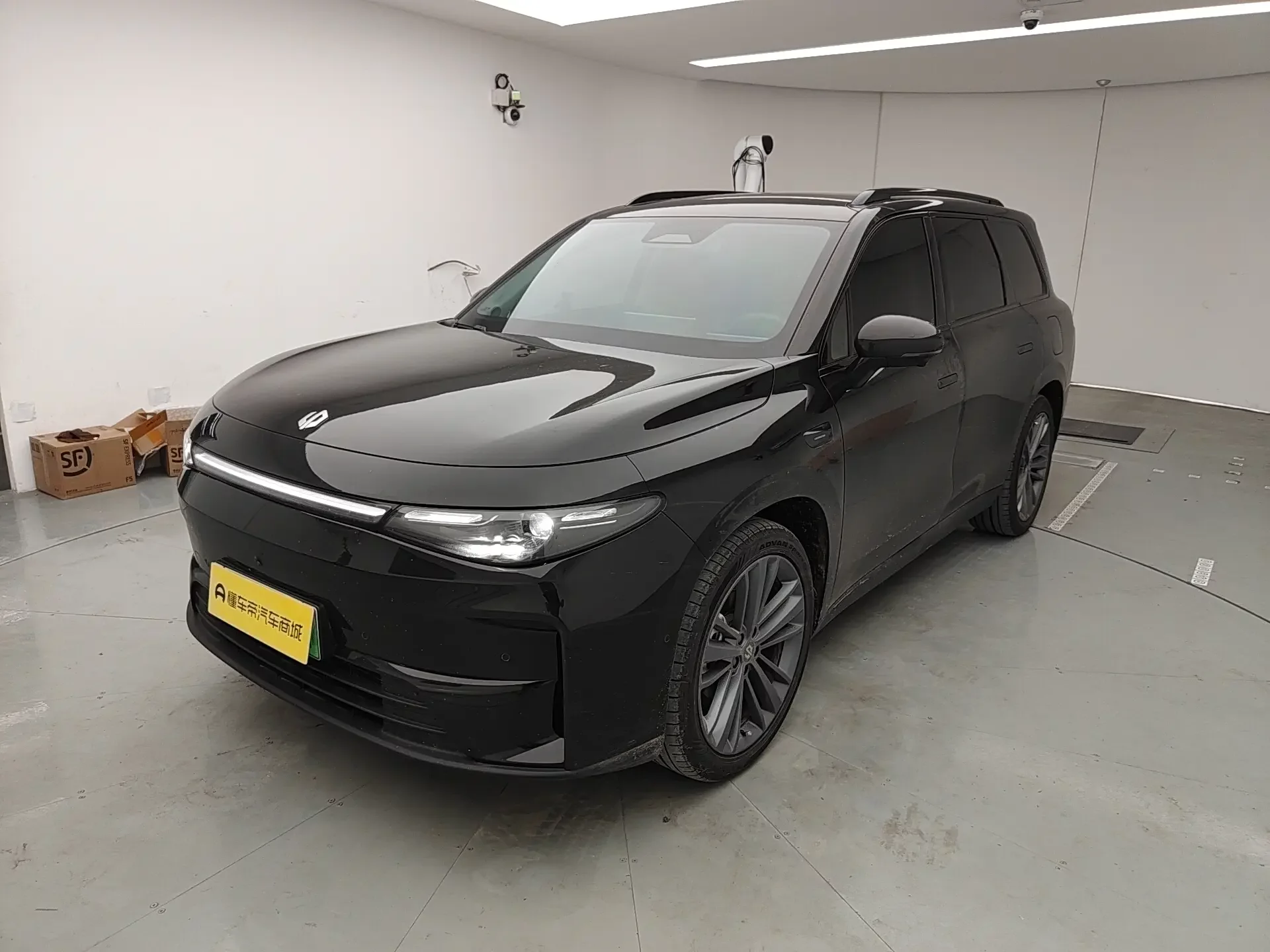 Leapmotor C16