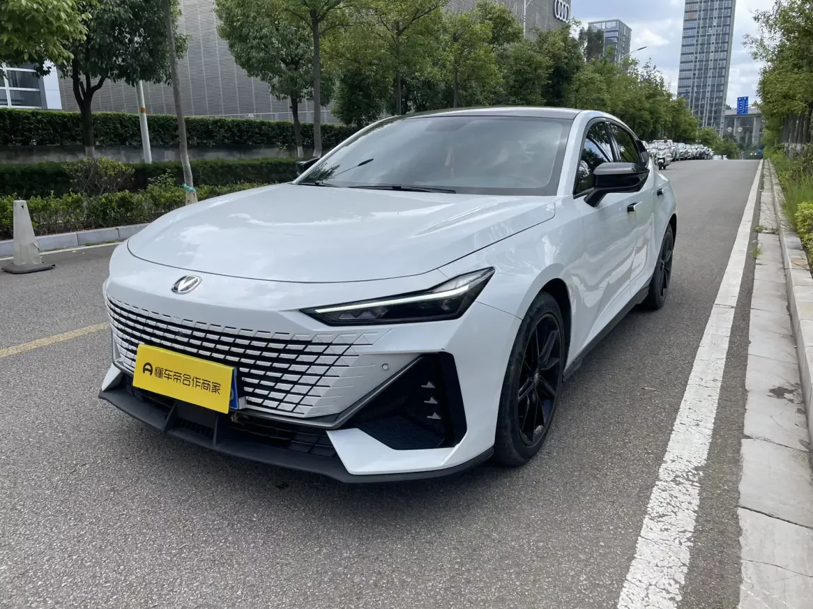 Changan UNI-V