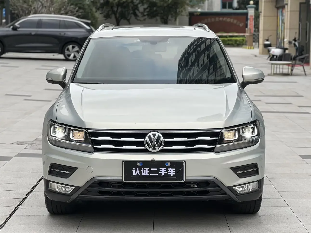 Volkswagen Tiguan L