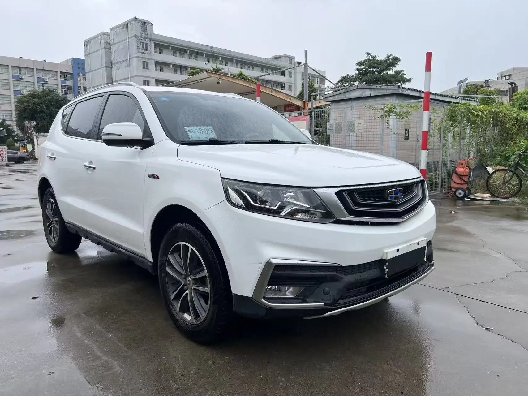 Geely Vision X6