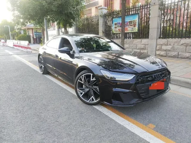 Audi A7L