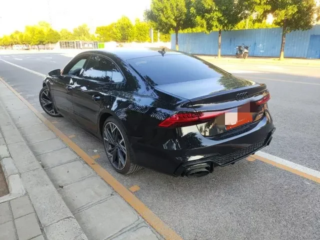 Audi A7L