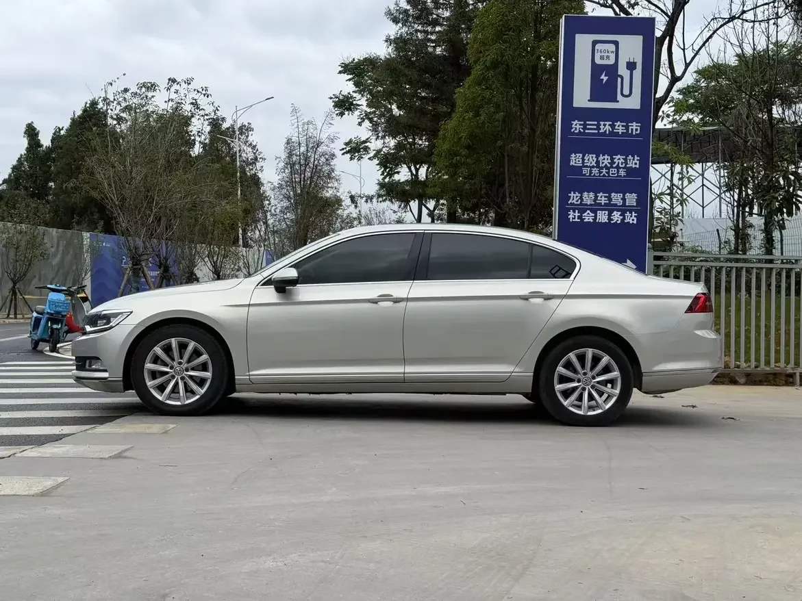 Volkswagen Magotan