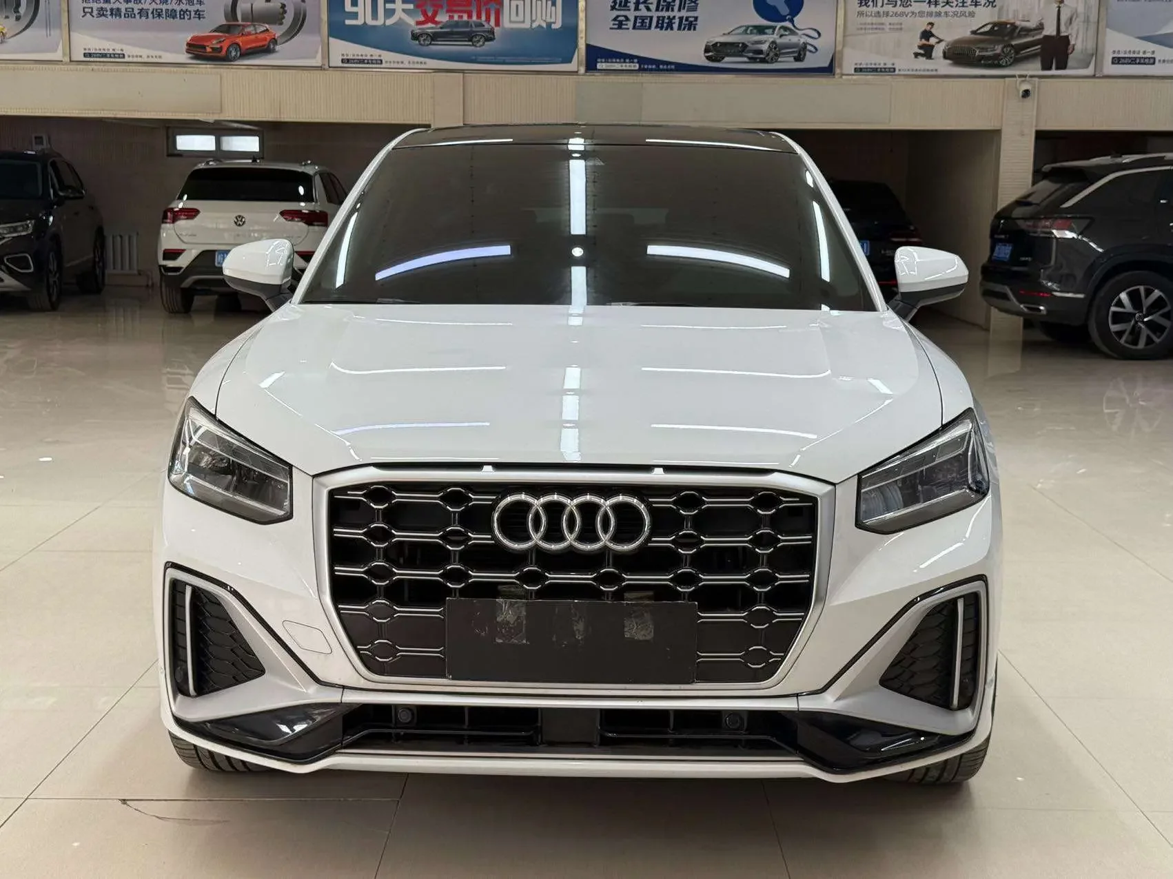 Audi Q2L