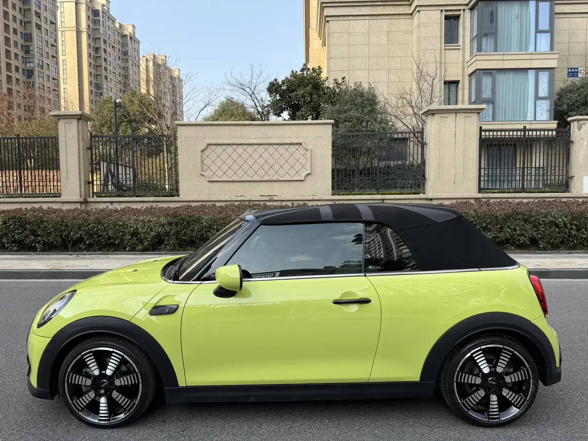 MINI 