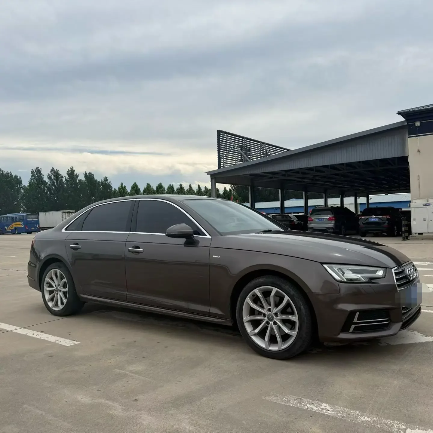 Audi A4L