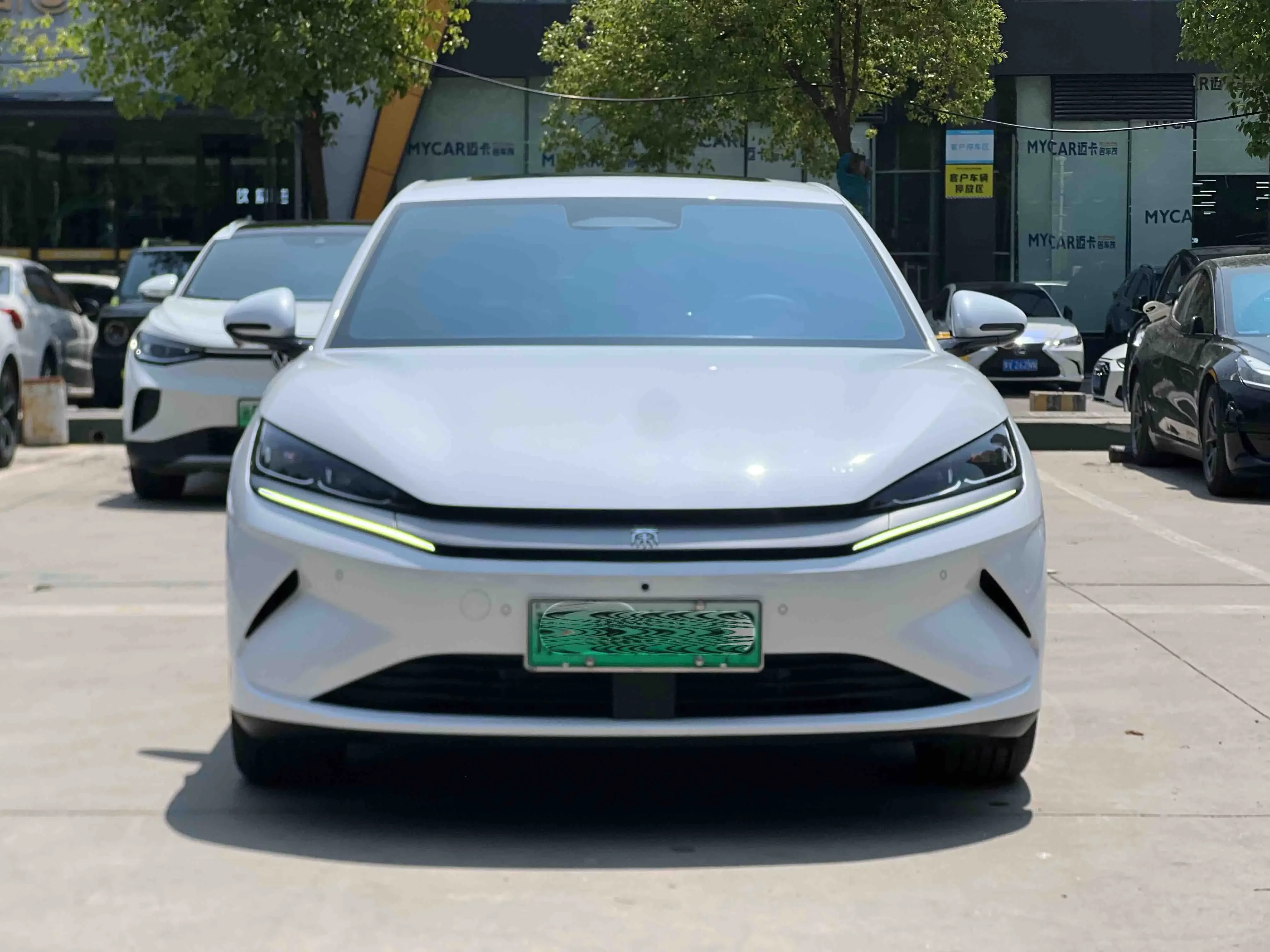BYD Qin L EV