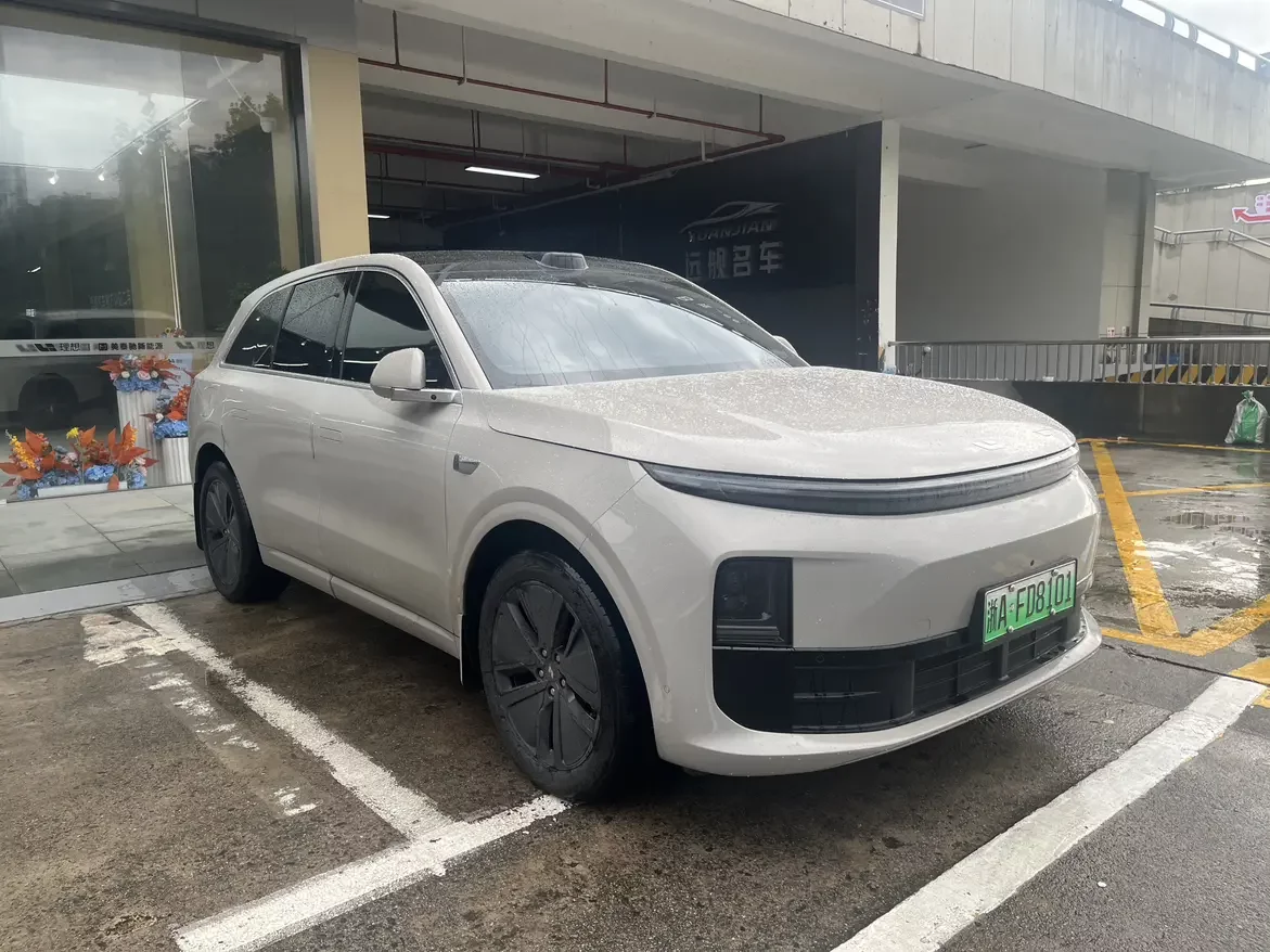 Lixiang L6