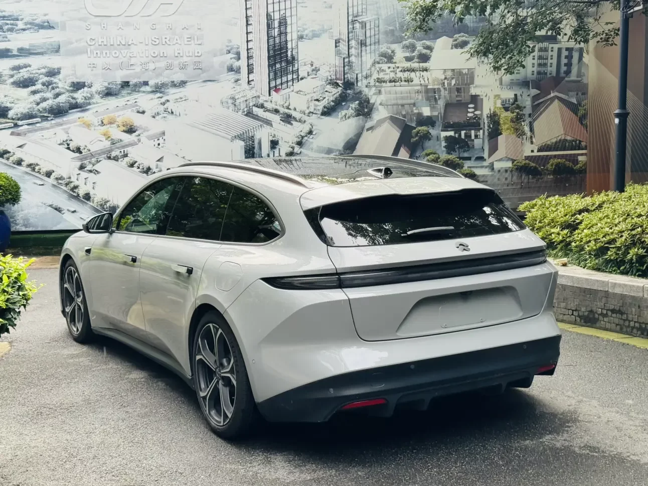 NIO ET5T