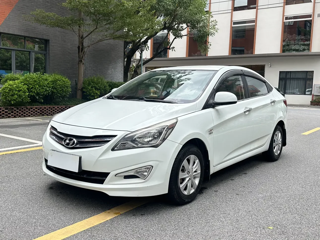 Hyundai Verna (Rena)  из Китая