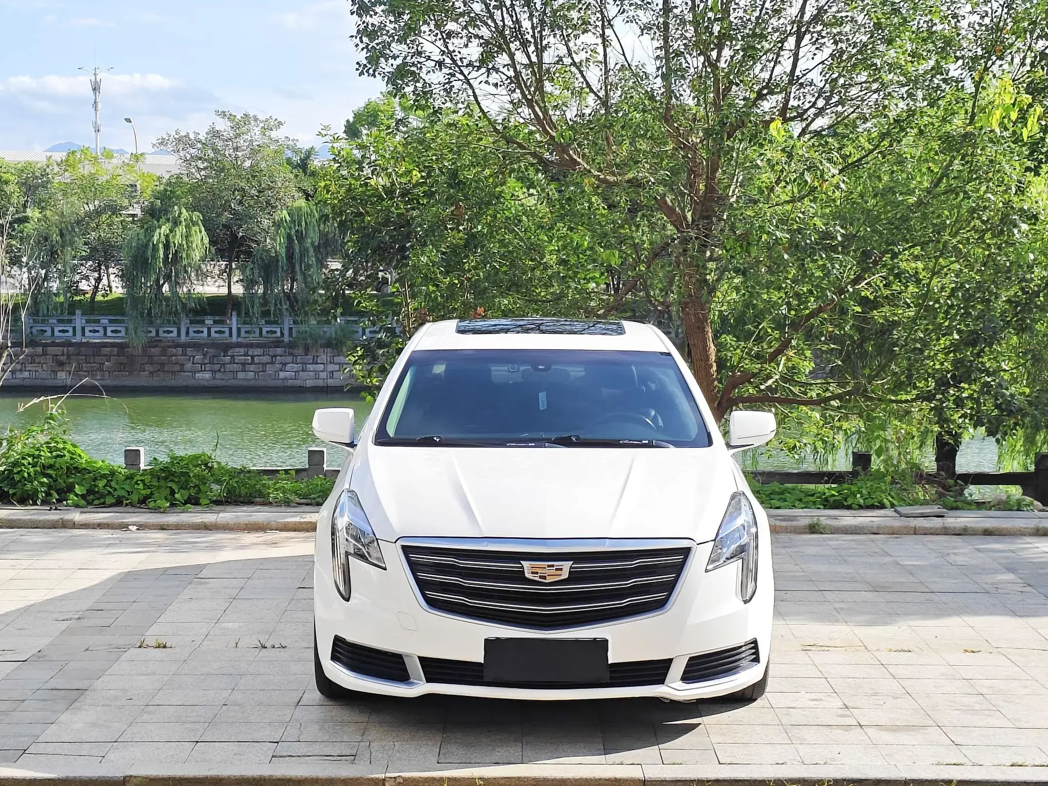Cadillac XTS