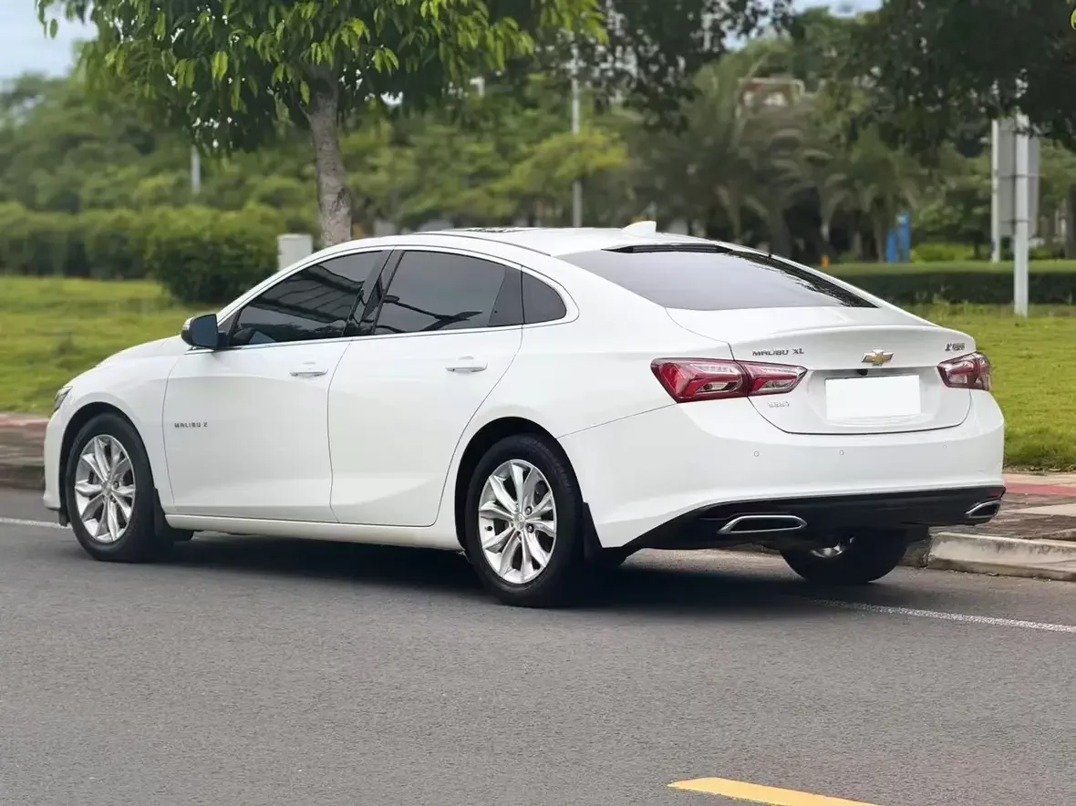 Chevrolet Malibu XL