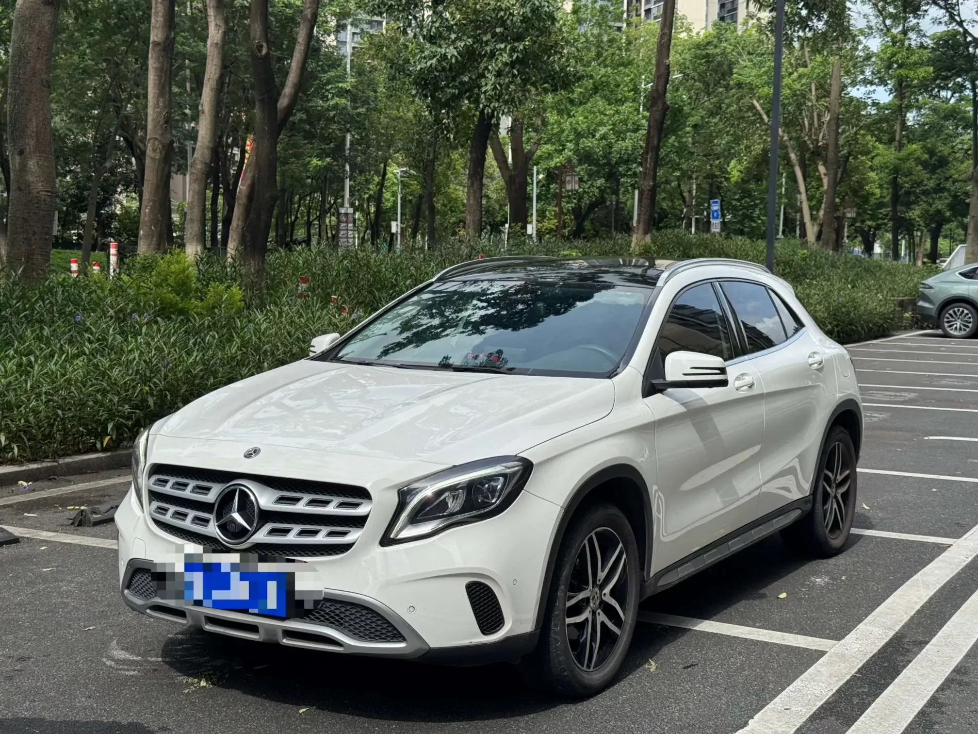 Mercedes-Benz GLA