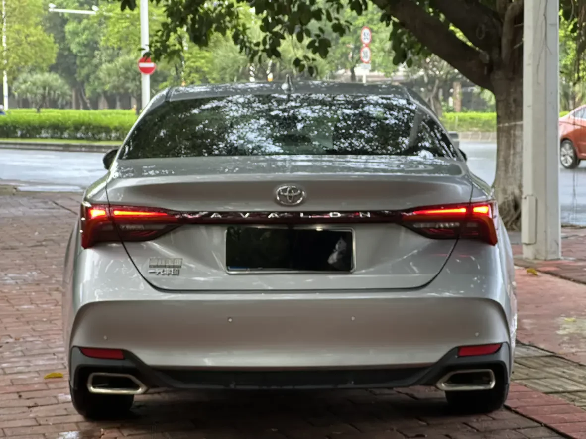 Toyota Avalon