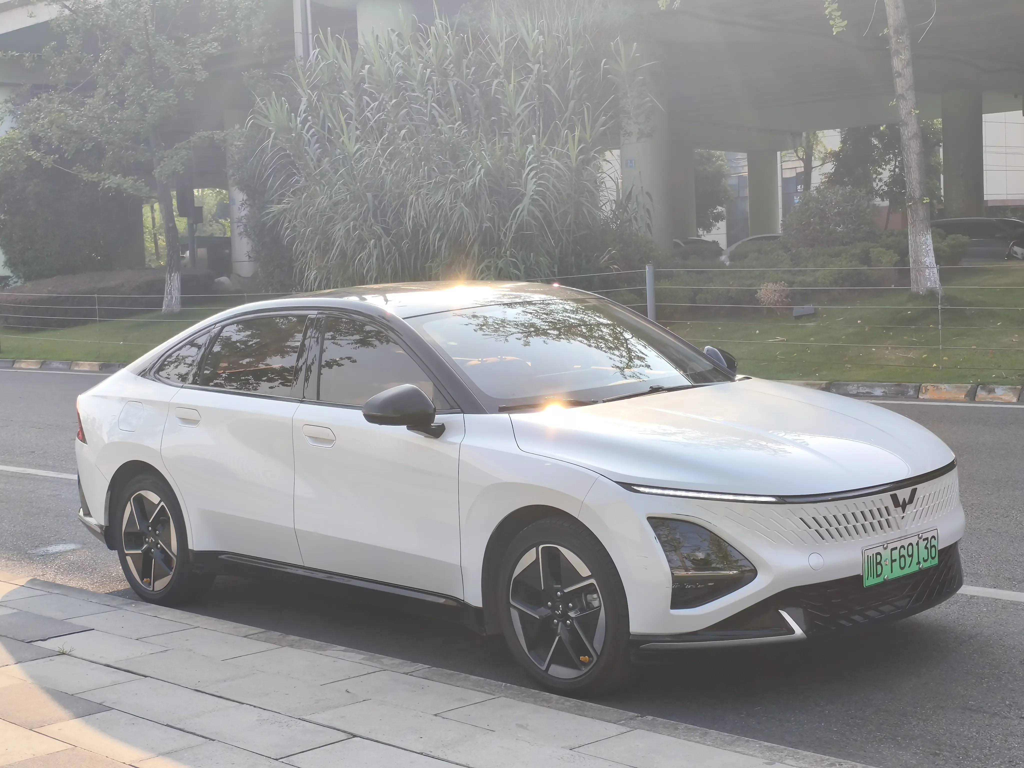 Wuling Starlight PHEV