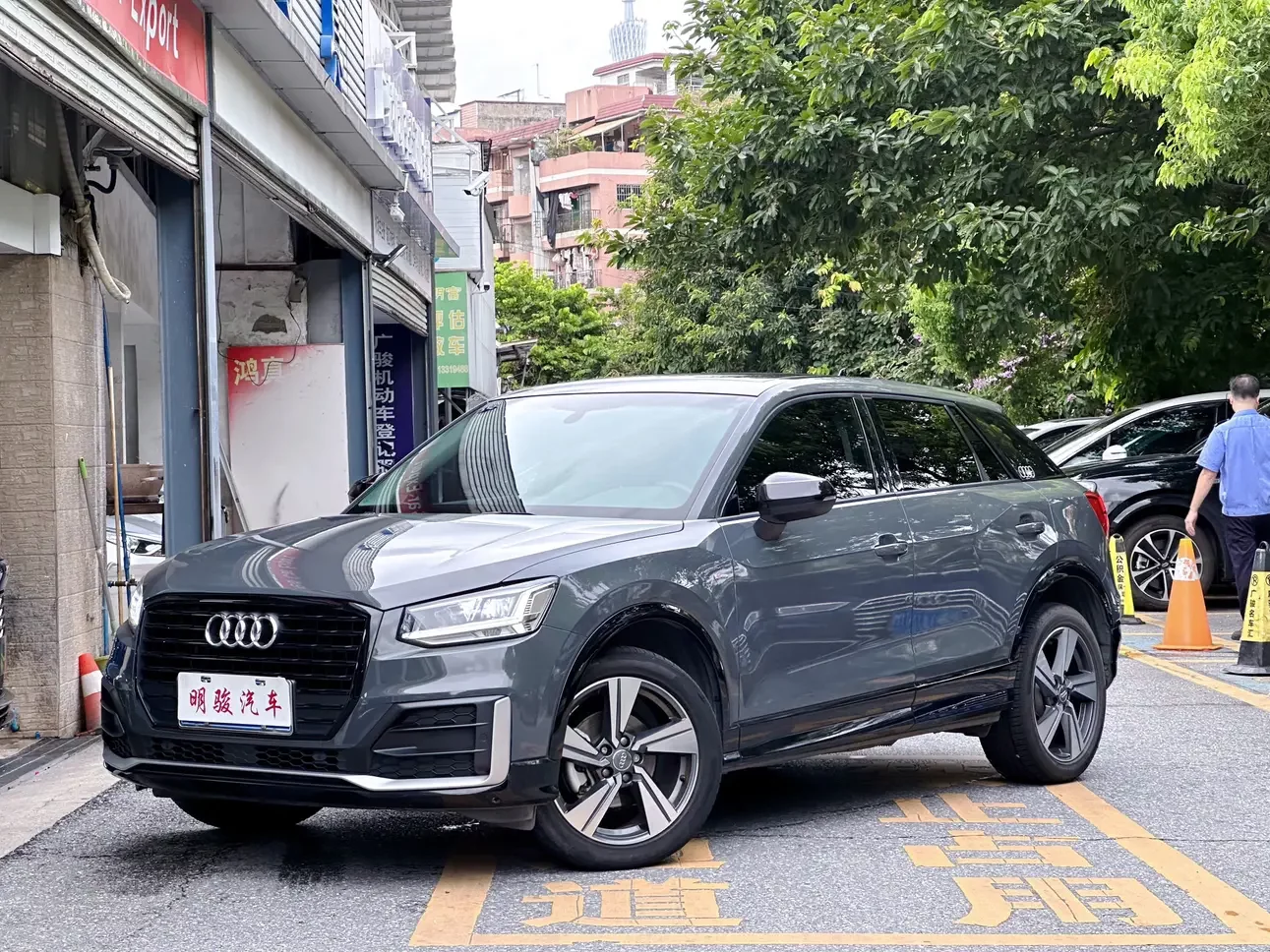 Audi Q2L