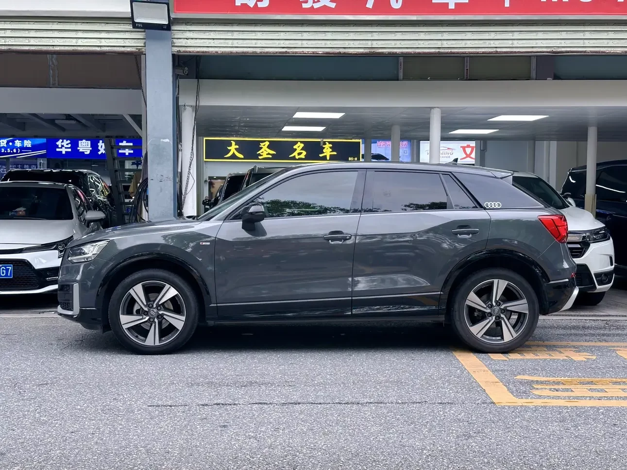 Audi Q2L