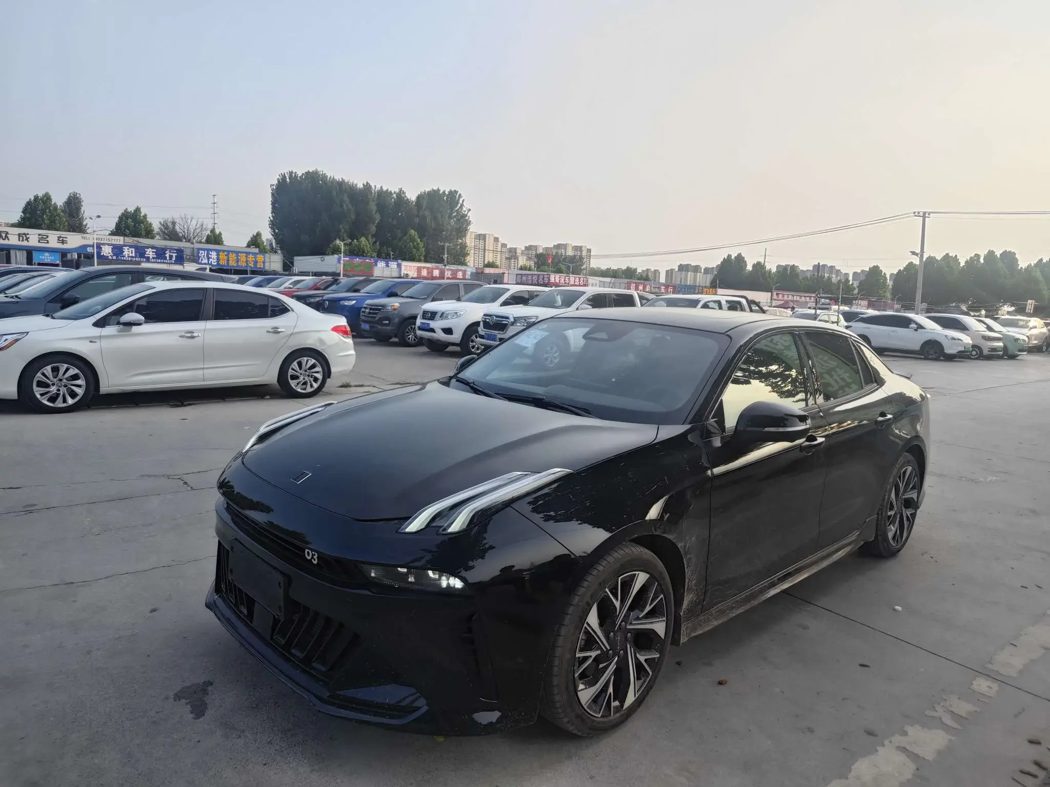 Lynk & Co 03