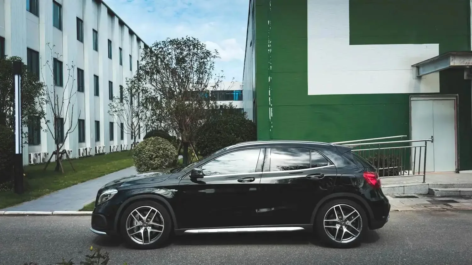 Mercedes-Benz GLA AMG