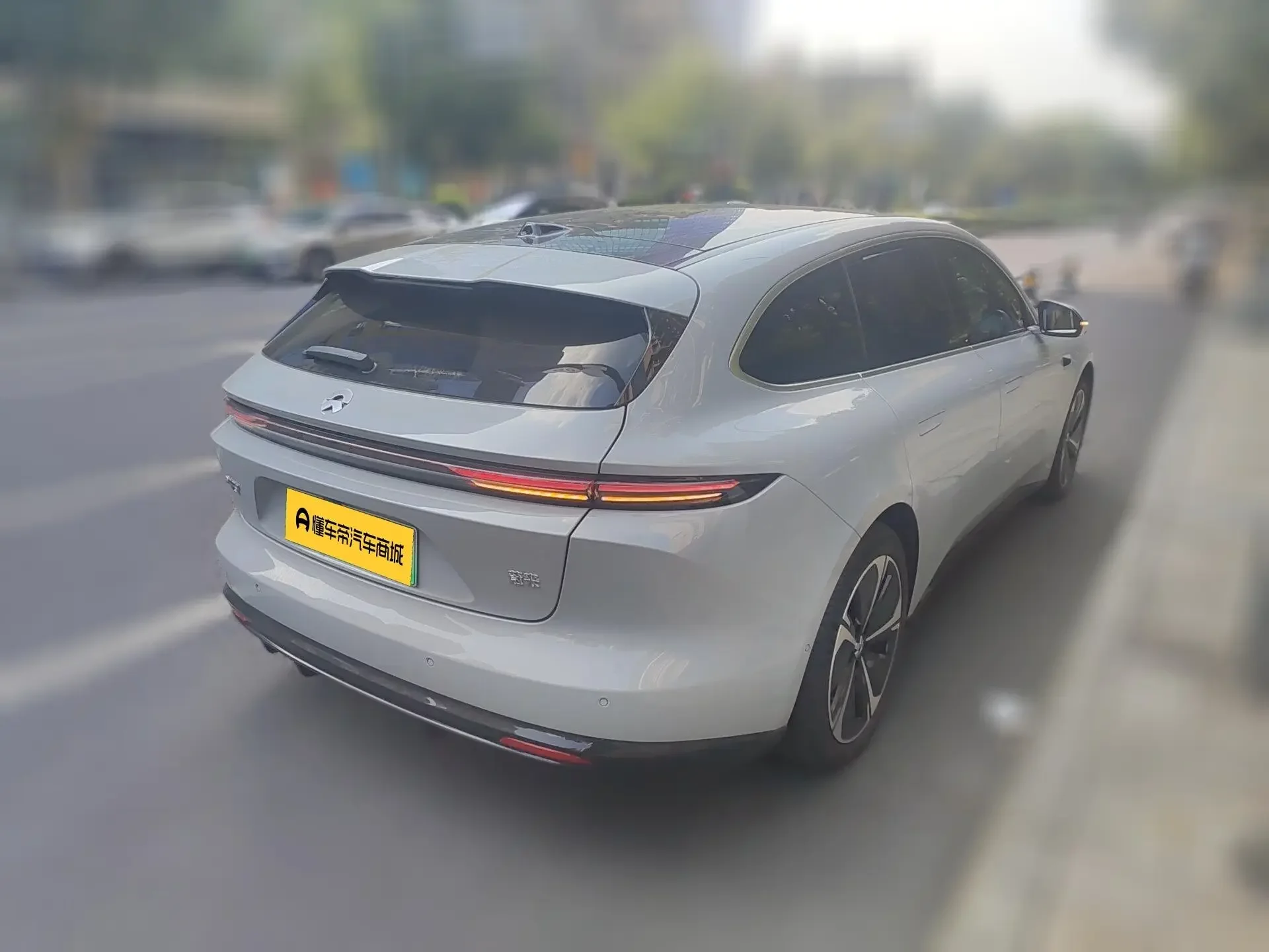 NIO ET5T