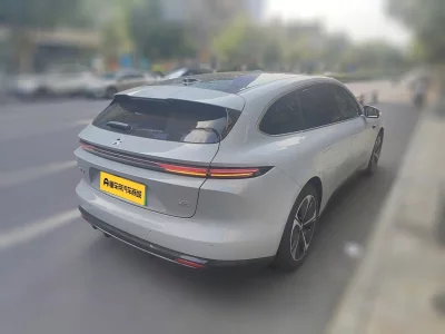 NIO ET5T