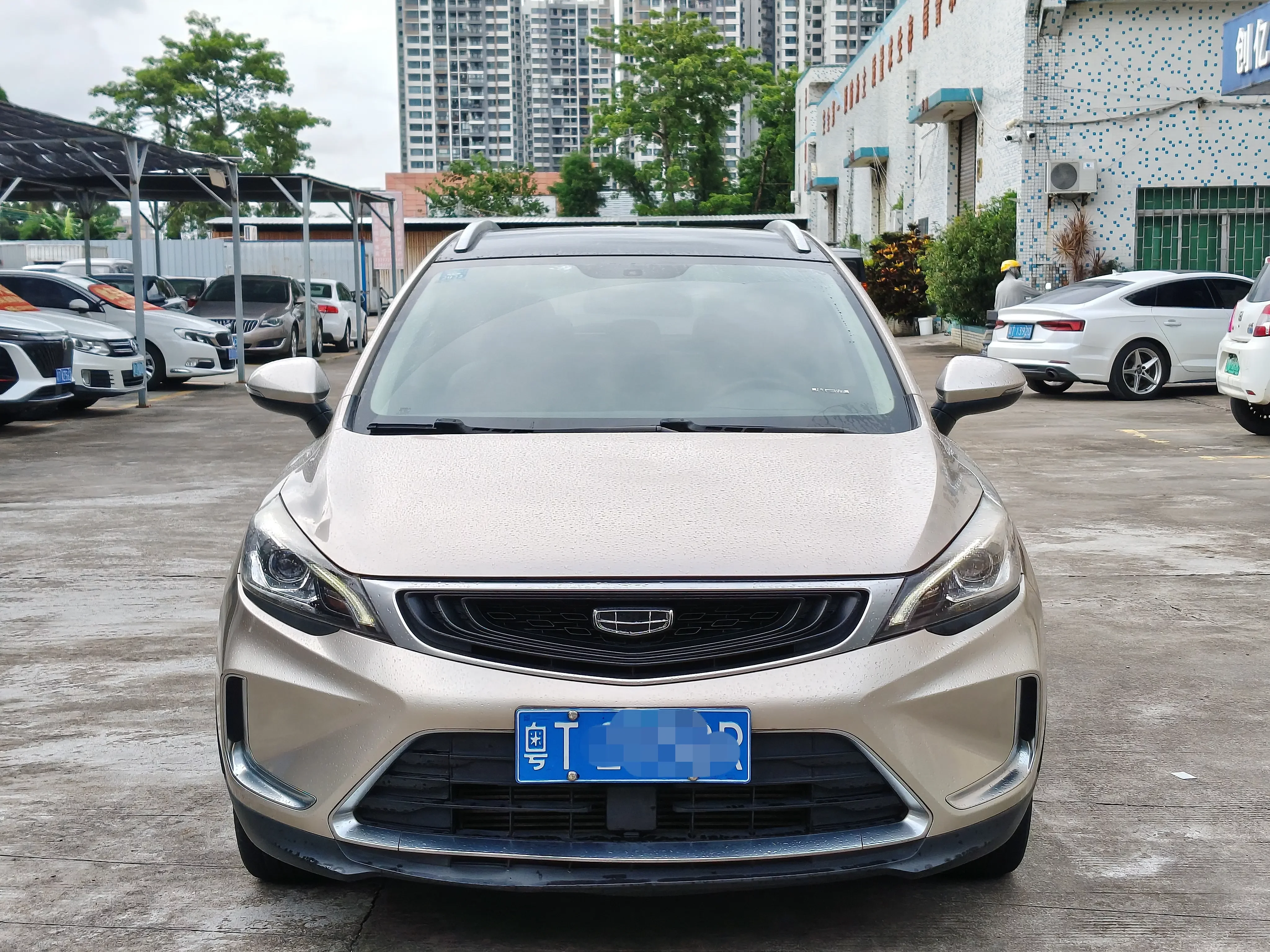 Geely Emgrand GS