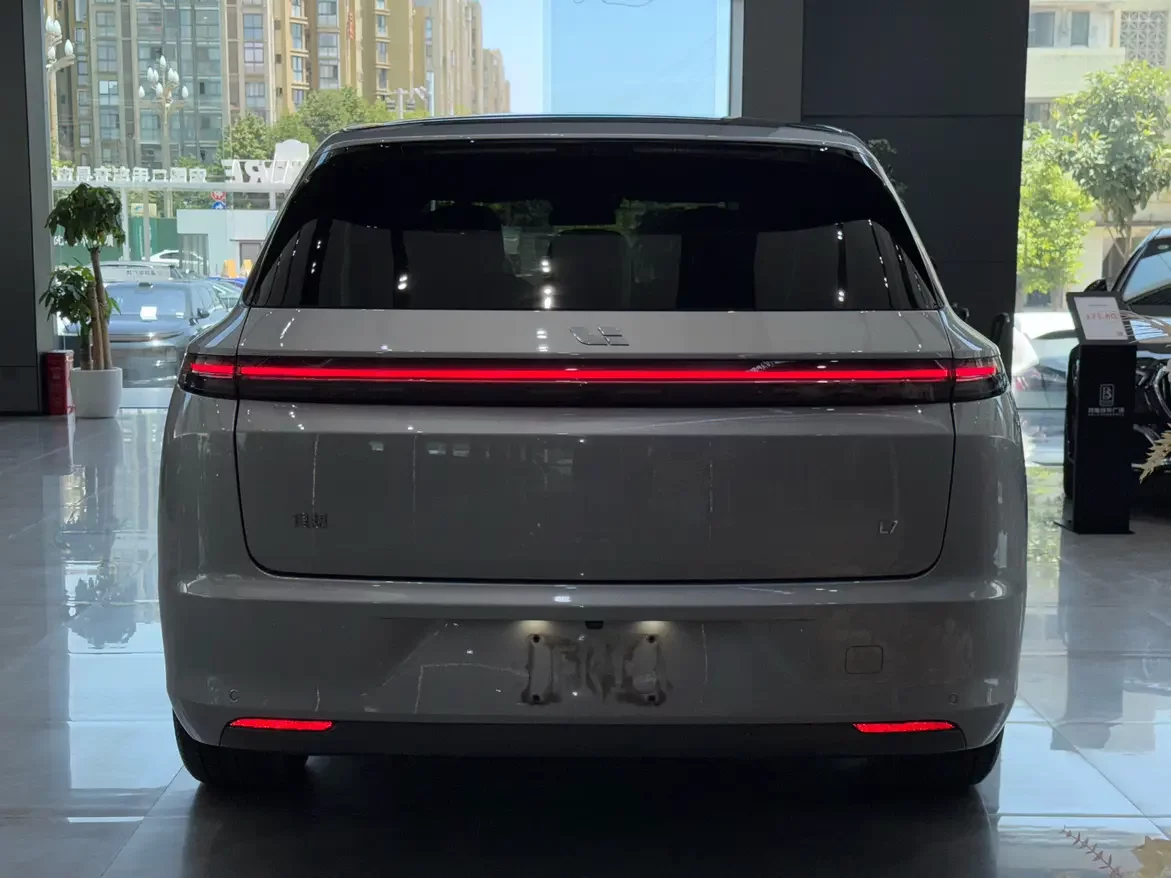 Lixiang L7