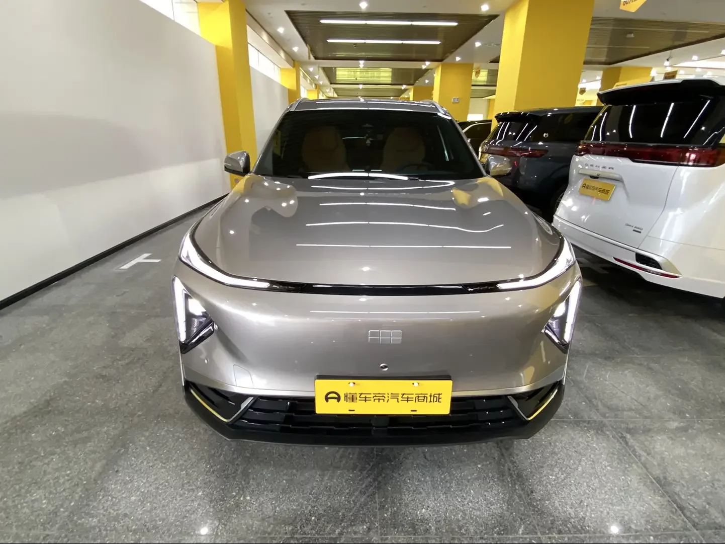 Geely Galaxy L7