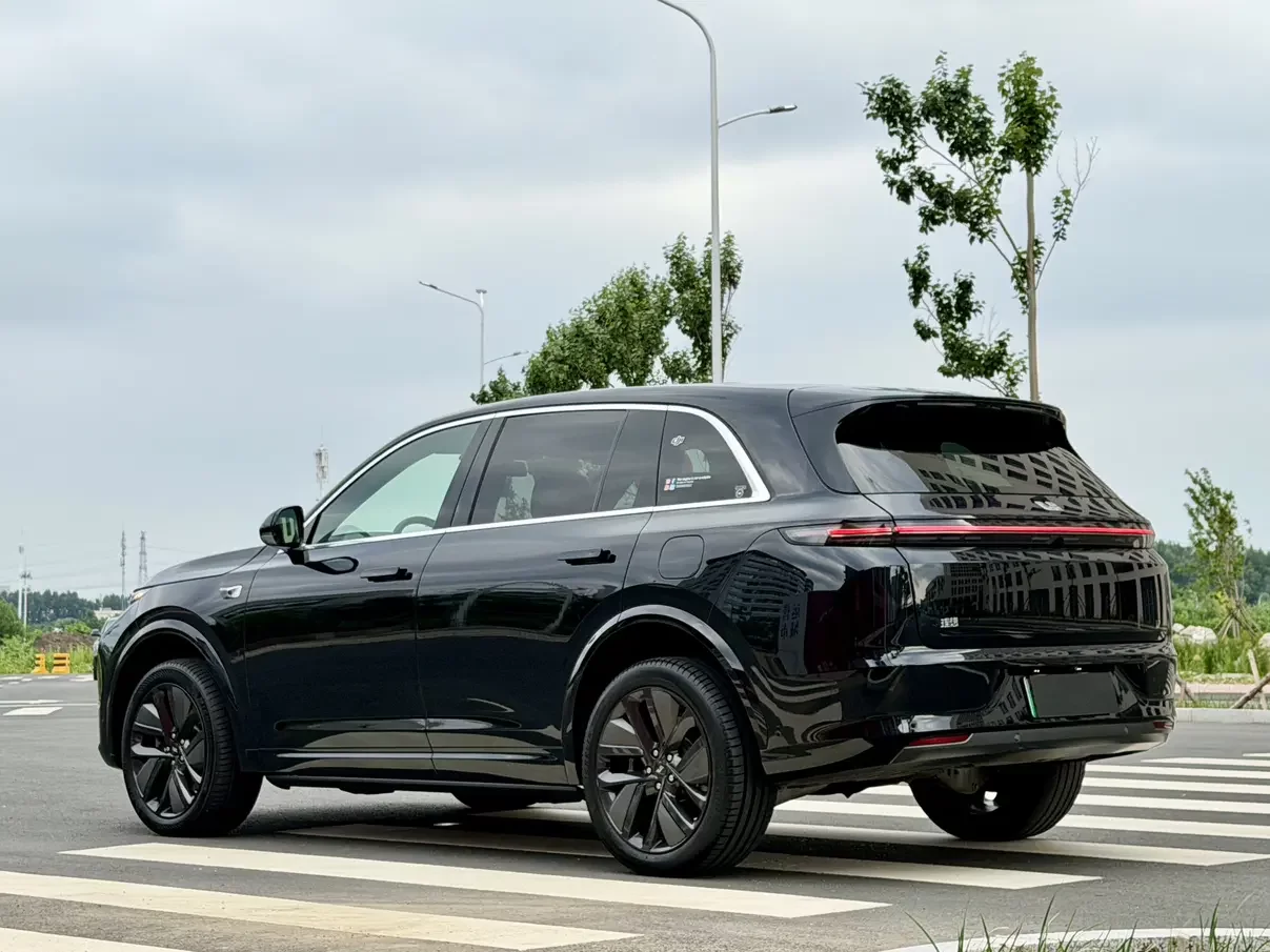 Lixiang L7