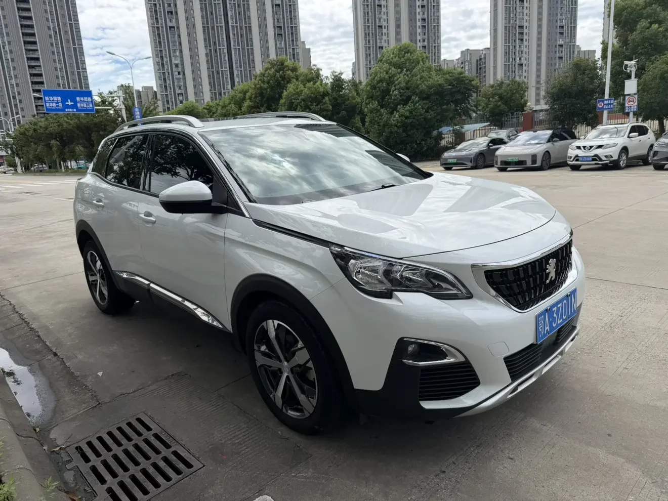 Peugeot 4008