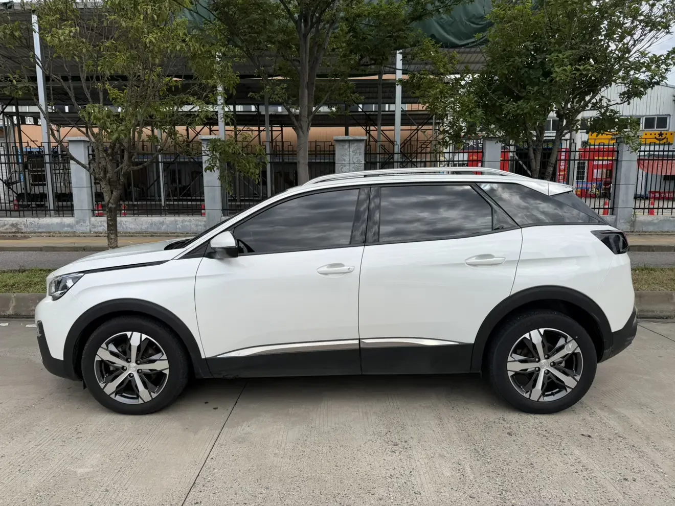 Peugeot 4008