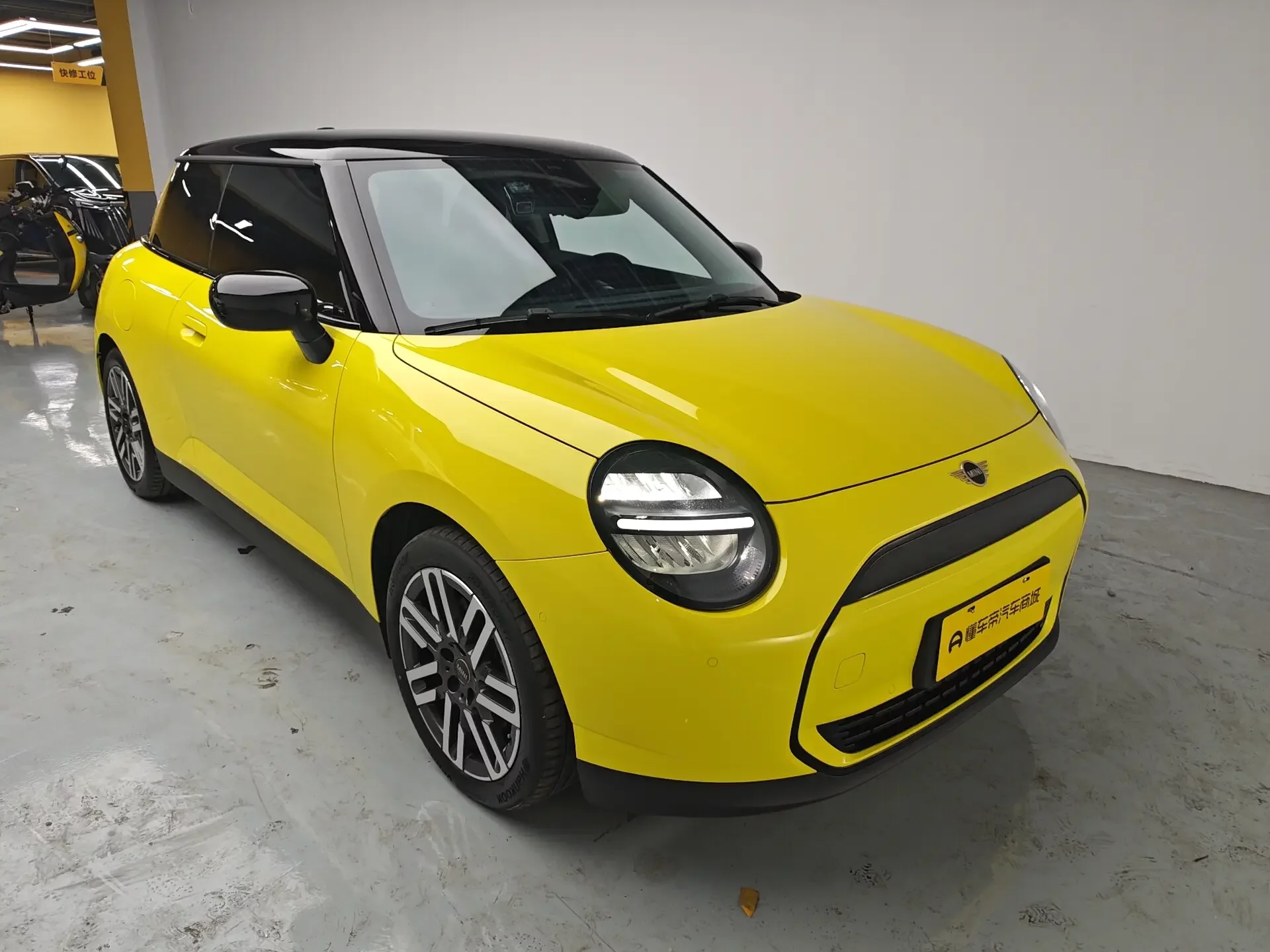 MINI ELECTRIC  COOPER