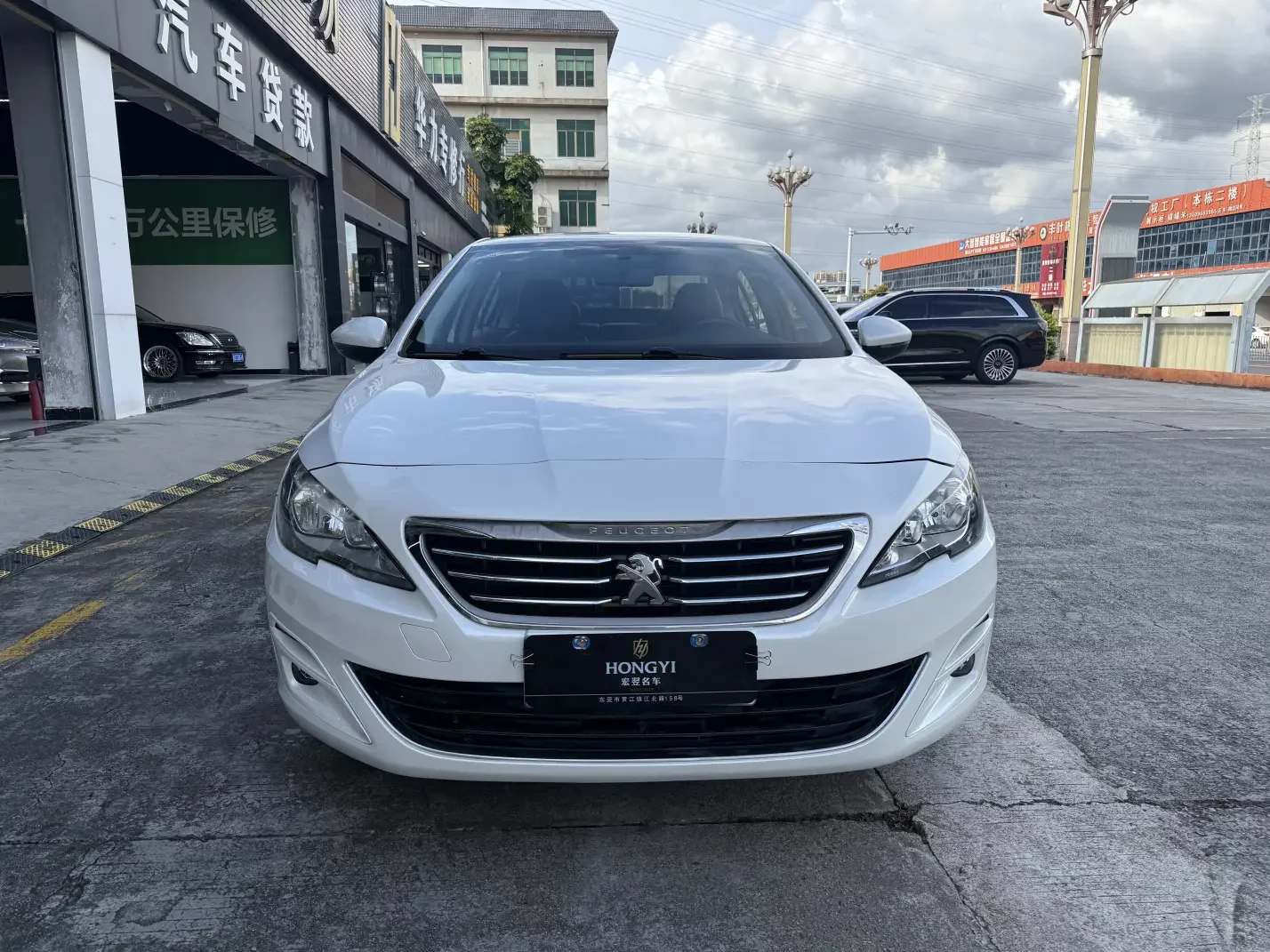 Peugeot 408