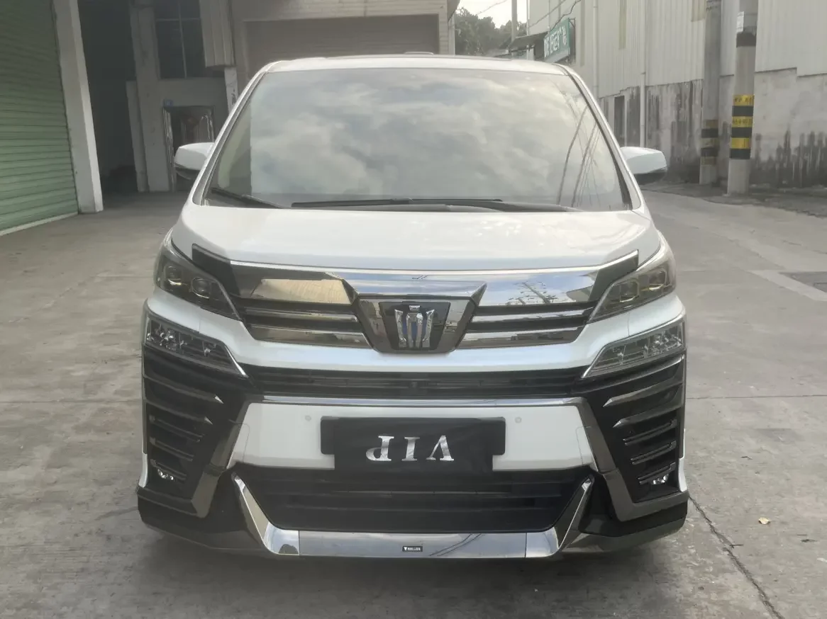 Toyota Crown Wellfire