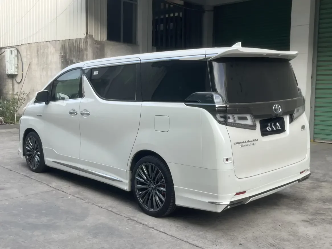 Toyota Crown Wellfire