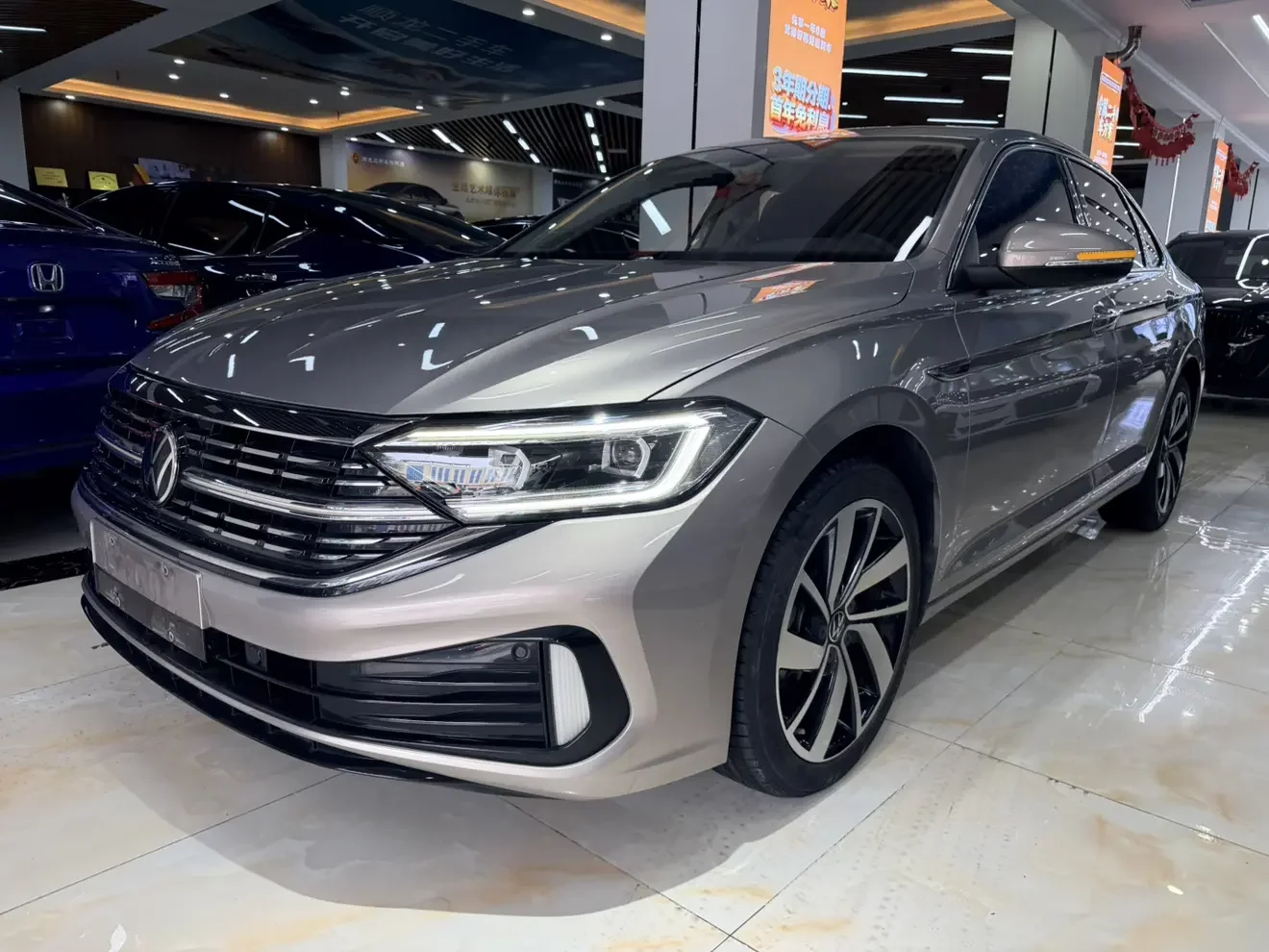 Volkswagen Sagitar