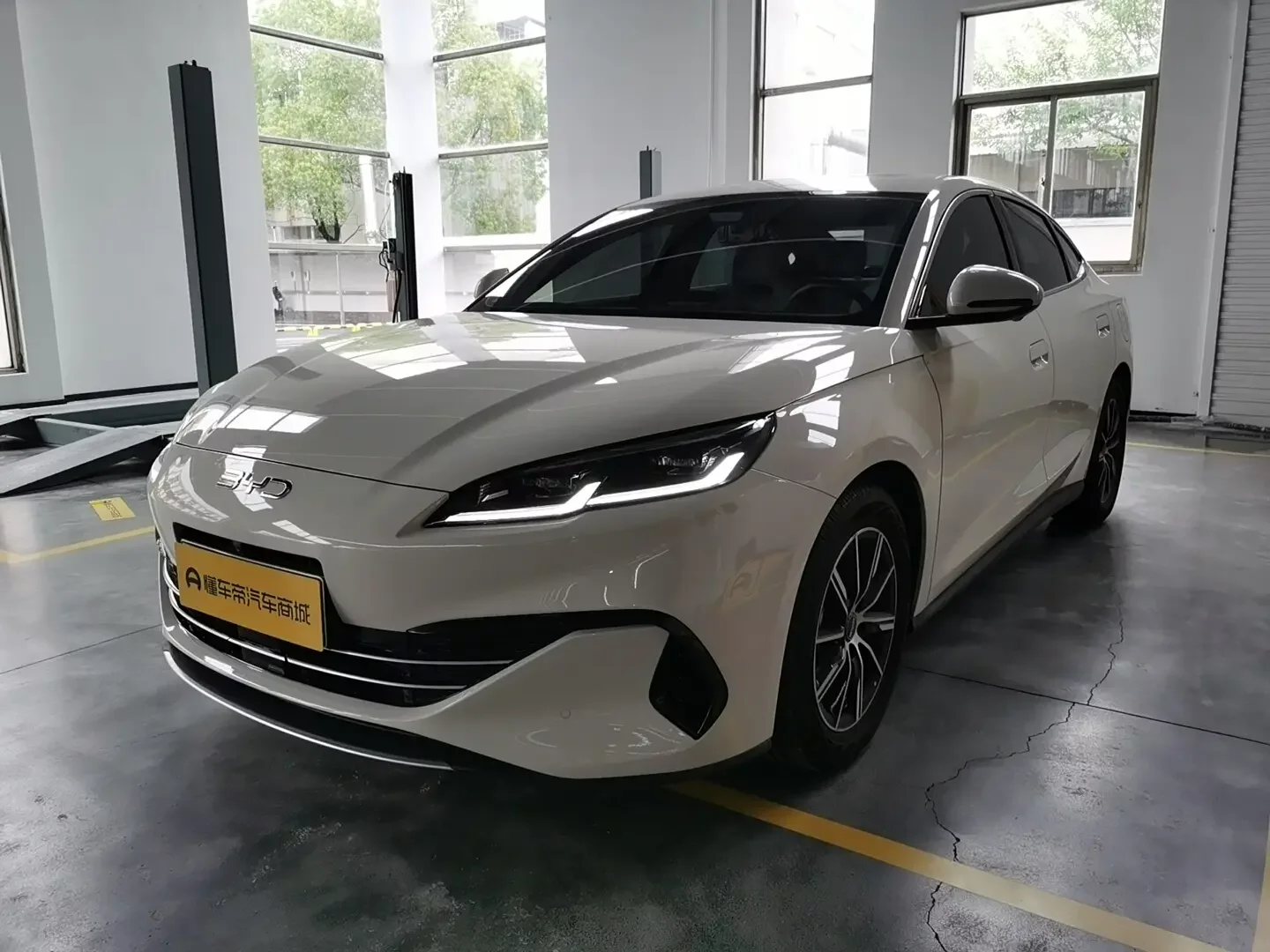 BYD Seal 06DM