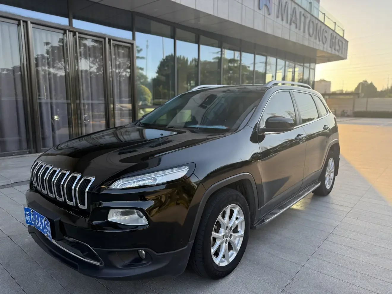 Jeep Cherokee