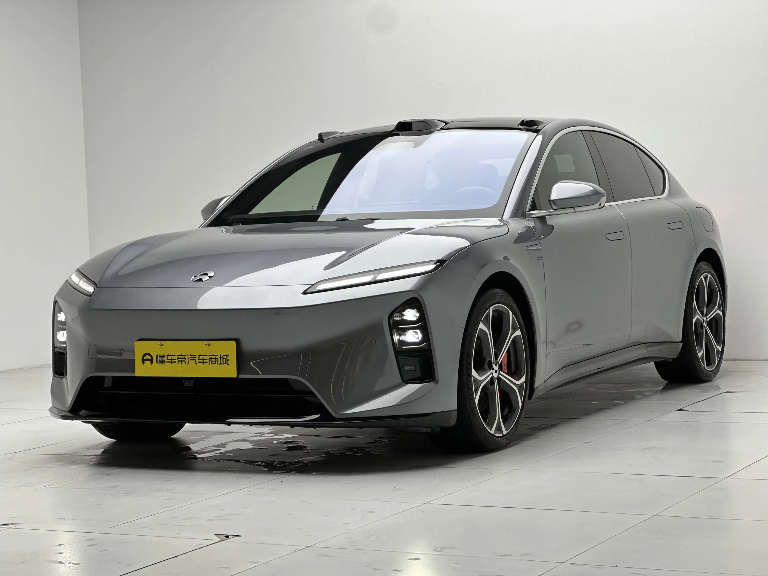 NIO ET5