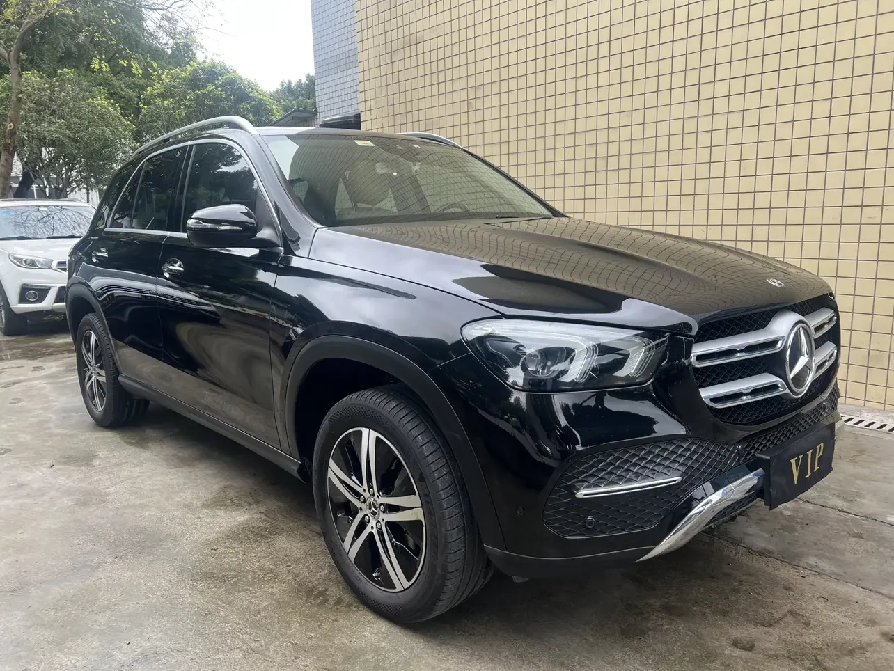 Mercedes-Benz GLE (Imported)