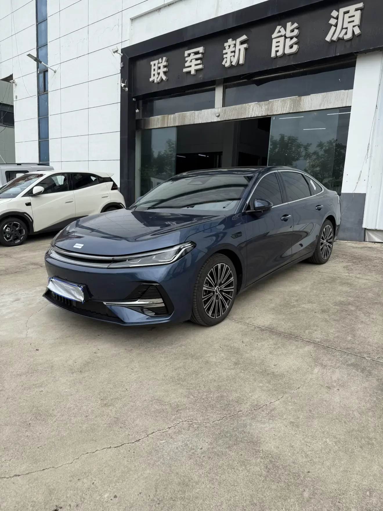 Geely Galaxy A7 EM